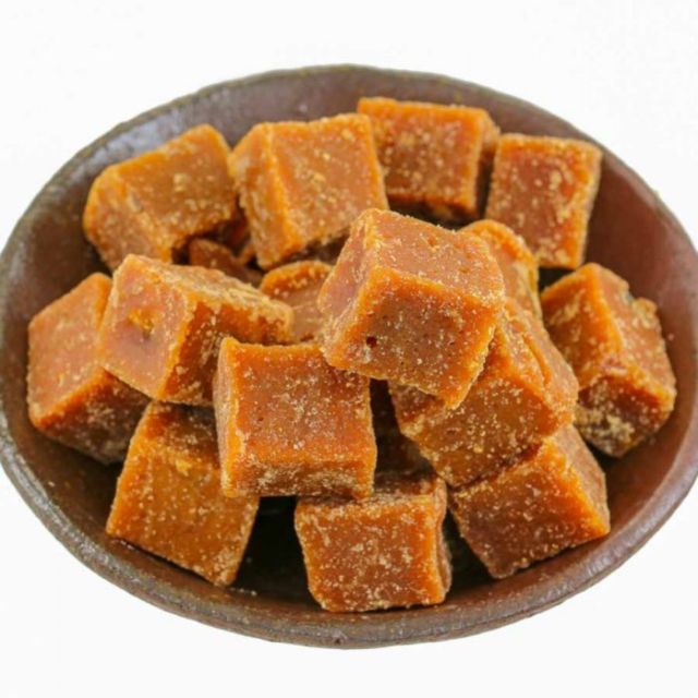 Julebi xtra Jaggery | Vellam, Gur, Gud |. Natural Chemical Free and No Preservatives 500g